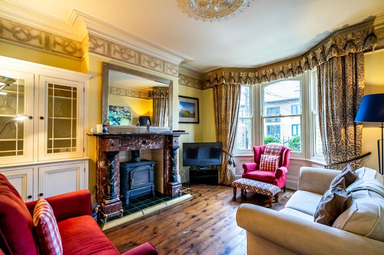 7 St John's Crescent *