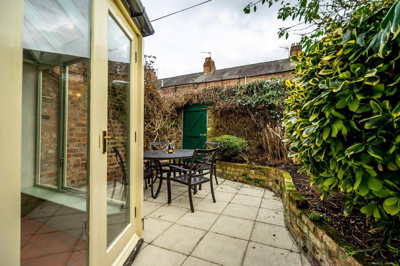 7 St John's Crescent York